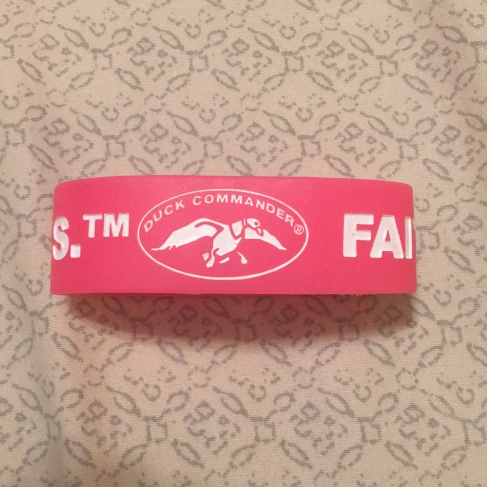 Duck Dynasty Pink Rubber Bracelet One Size